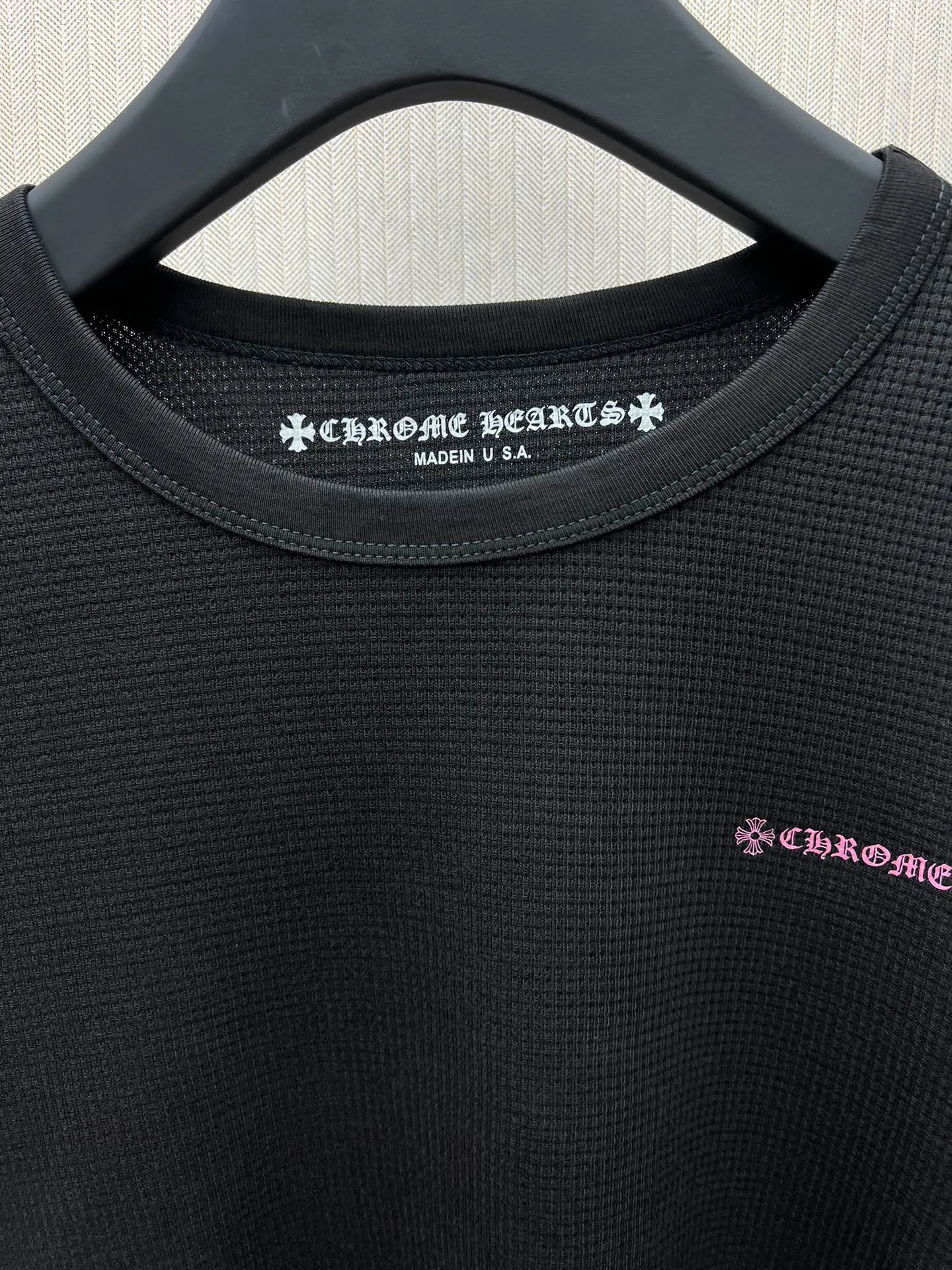 🅿️380 Croxin 25SS limited black pink waffle. The fabric is made of 280g cotton waffle double-layer material. The printing is made of high-temperature heat transfer for garments. The embroidery is made of imported Tajima embroidery. Size S.M.L
